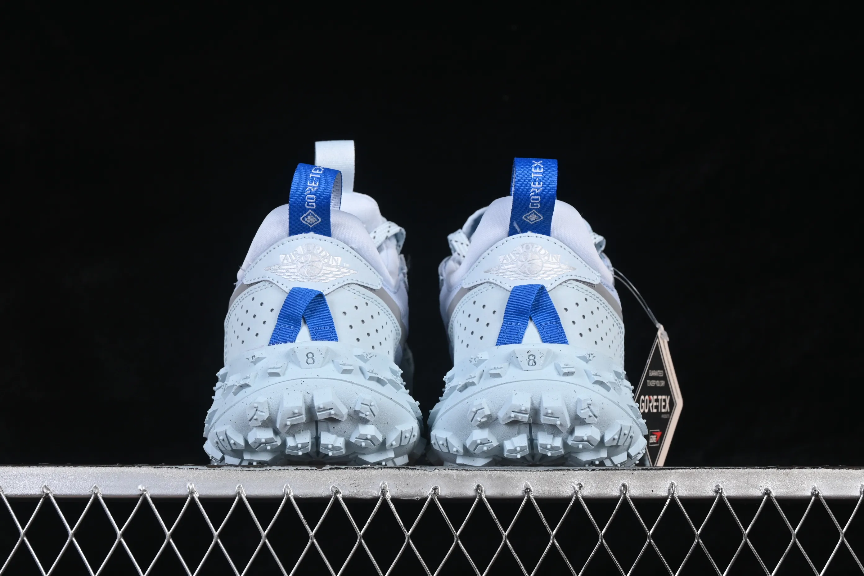 All categories Air Jordan Jordan series basketball shoes Air Jordan 1 Low Air Jordan 1 Low Element "Gore-Tex" AJ1 Joe 1 multifunctional outdoor casual basketball shoes FV4227-400